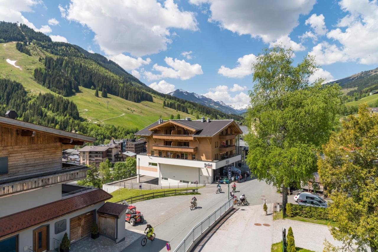 Appartements Bernhofer Saalbach-Hinterglemm Eksteriør bilde